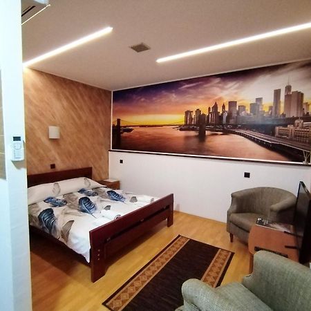 Fun Rooms Sobe Prenociste Borca Экстерьер фото