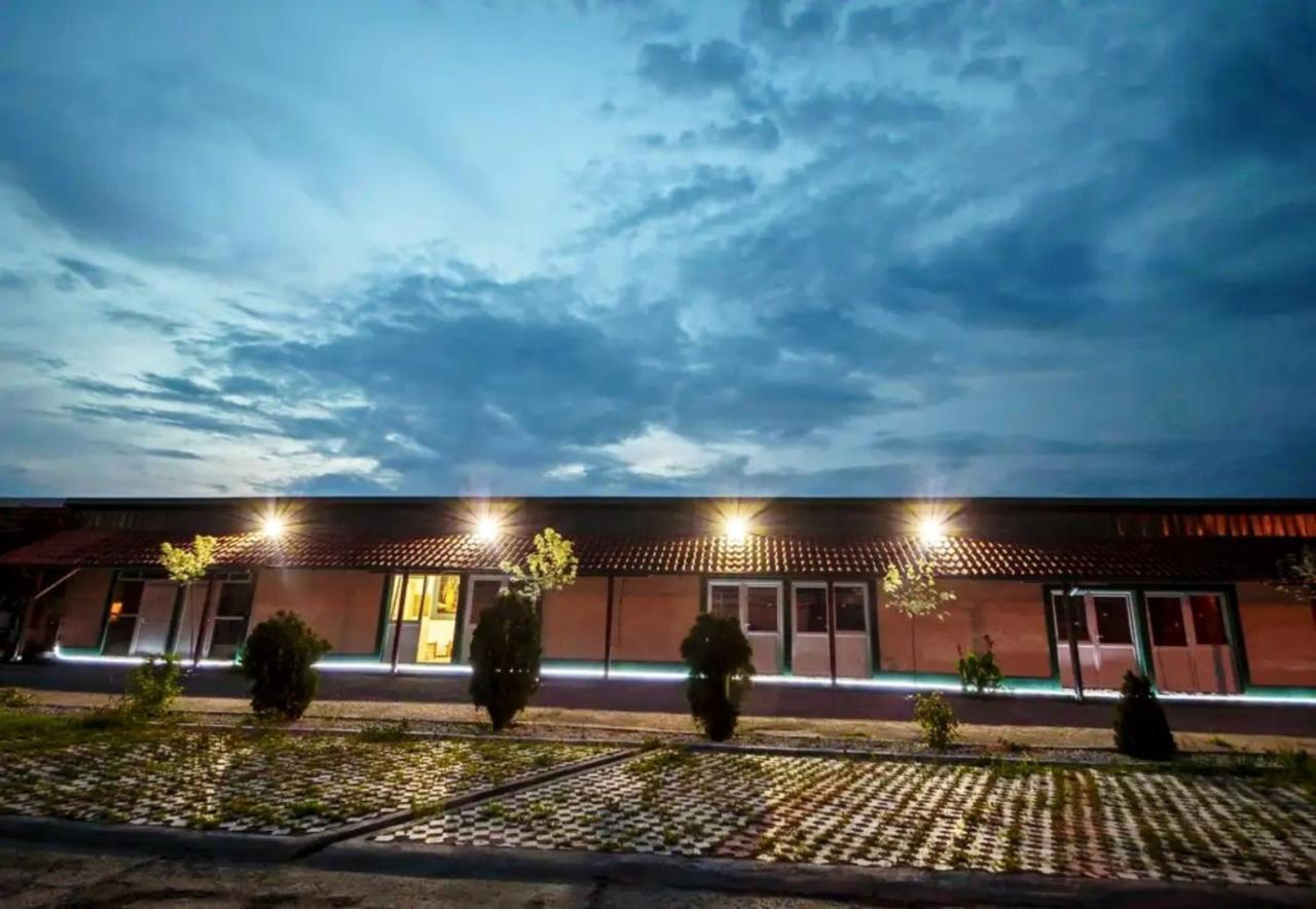 Fun Rooms Sobe Prenociste Borca Экстерьер фото