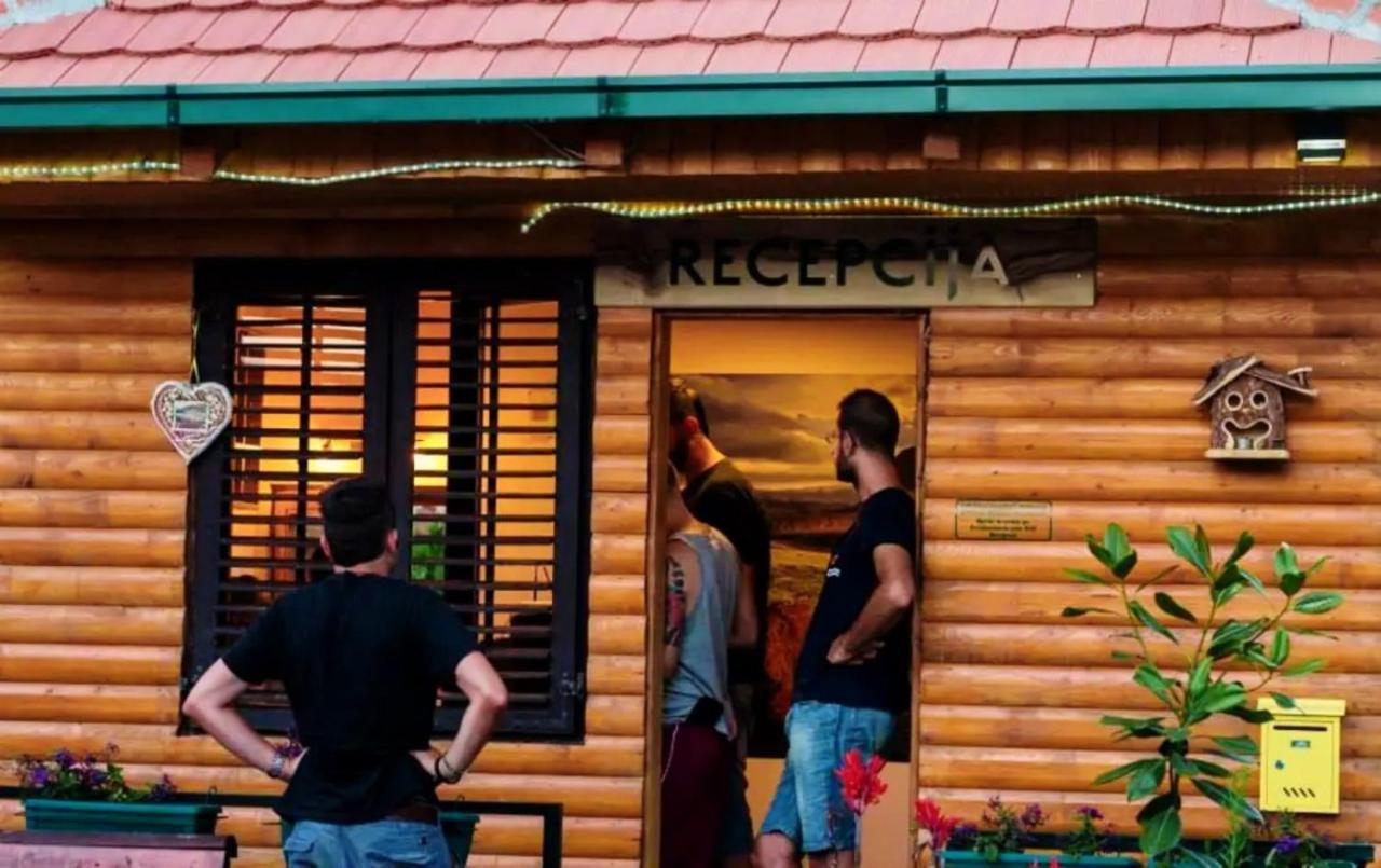 Fun Rooms Sobe Prenociste Borca Экстерьер фото